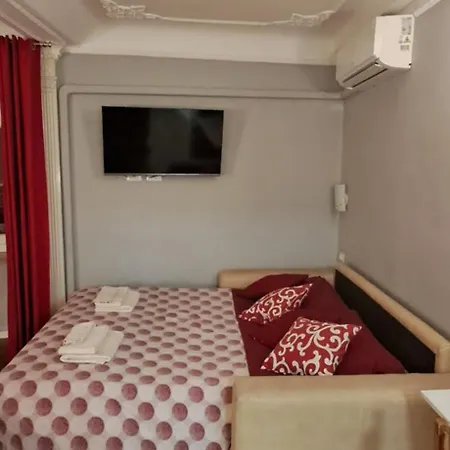 Italian Guest Πανσιόν