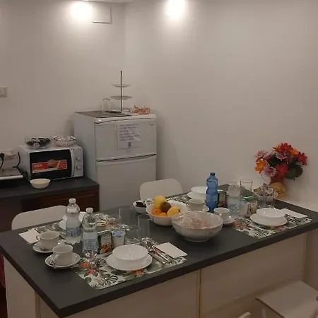 Italian Guest *