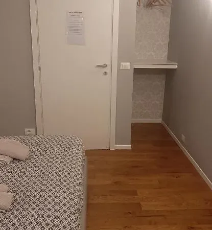 Italian Guest * Genoa